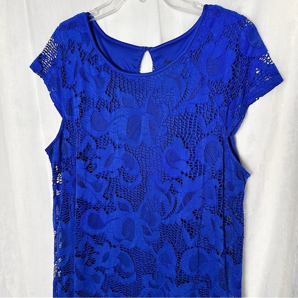 Ronni Nicole Blue Floral Crochet Lace Dress Knee Length Feminine Holiday Sz 16 - Picture 8 of 17
